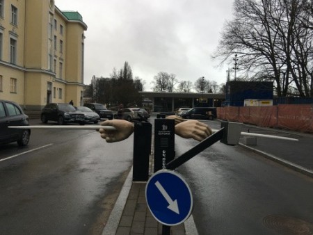 039 Opera House parking